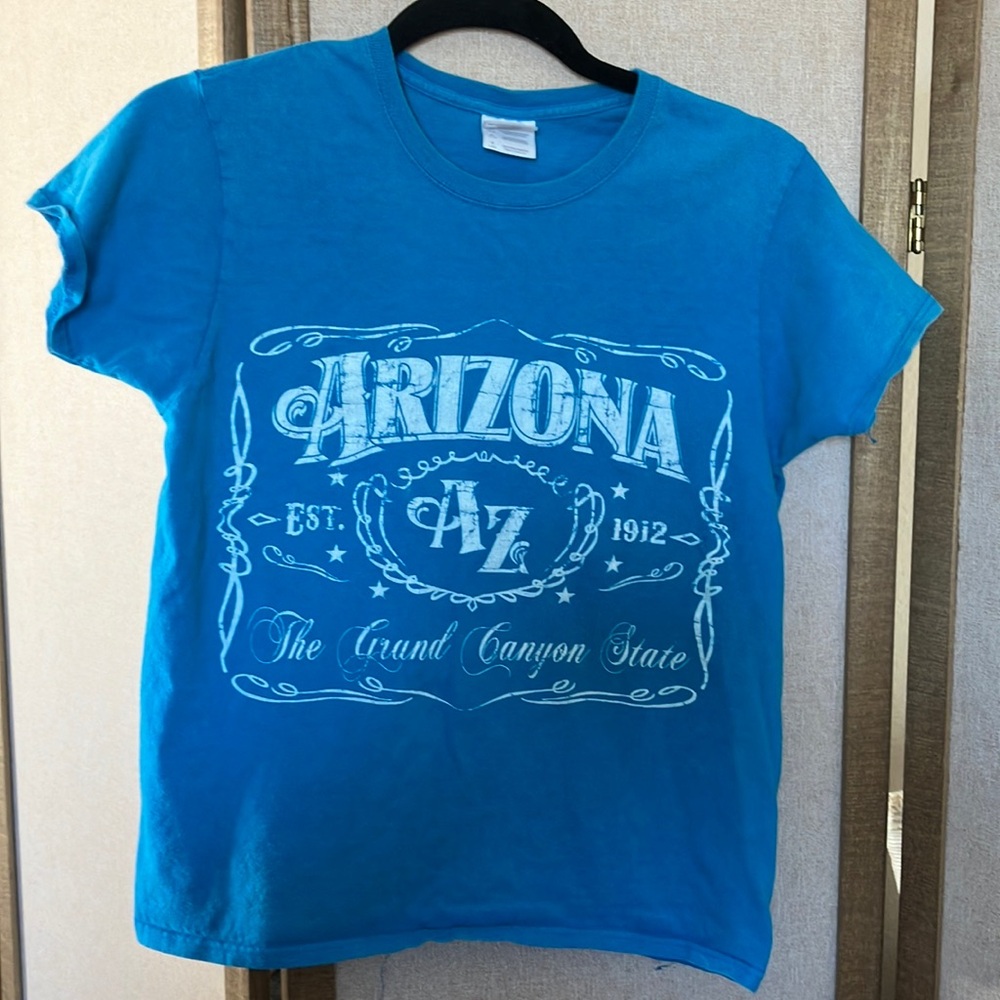 FINAL MARKDOWN Arizona Blue ladies T-Shirt small